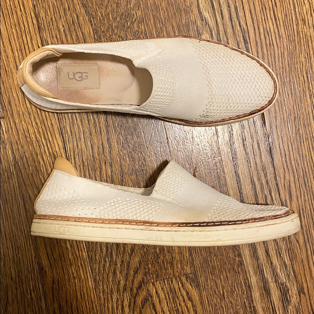 Women’s UGG Alameda Sammy slip-on Sneakers Size 9 - Picture 2 of 8